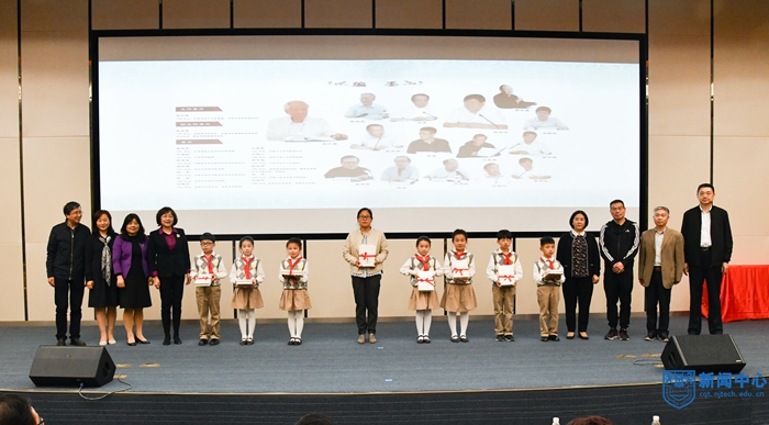 3为“小种子书屋捐赠”经典图书.jpg 3为“小种子书屋捐赠”经典图书.jpg