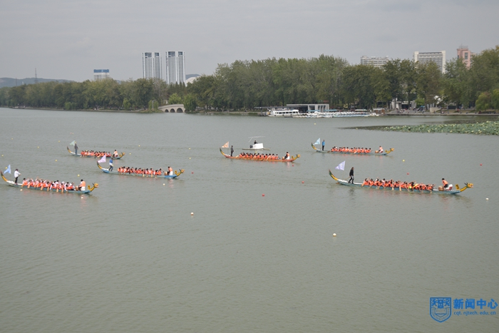 DSC_7713.JPG DSC_7713.JPG