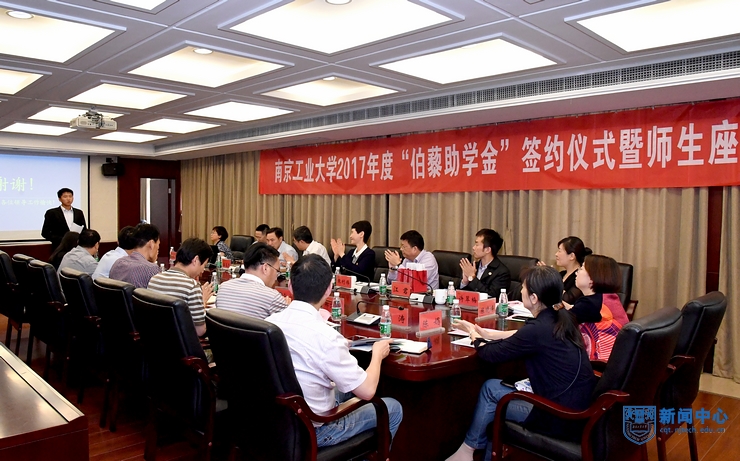 nEO_IMG_QCD_5168.jpg nEO_IMG_QCD_5168.jpg