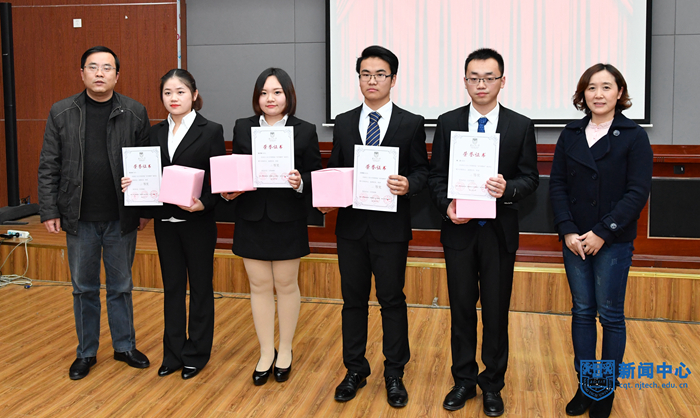 QCD_645626.jpg QCD_645626.jpg