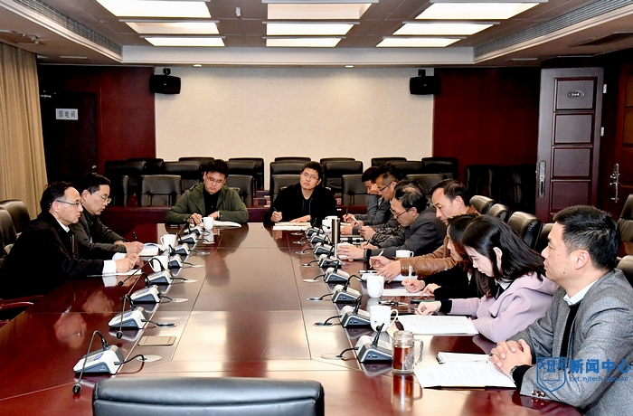 nEO_IMG_QCD_2836.jpg nEO_IMG_QCD_2836.jpg